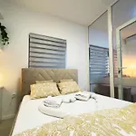 The Maze Apartment